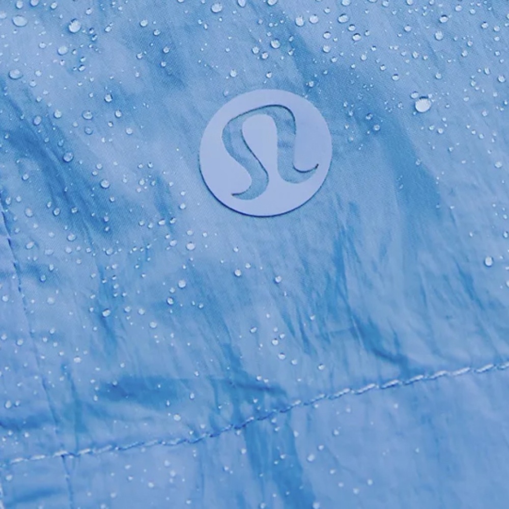 LULULEMON- Hood - Lite Relaxed fit Jacket. - Picture 9 of 10